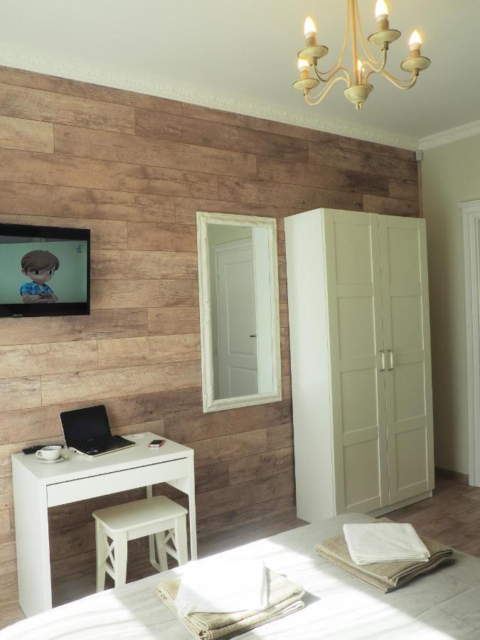 Aparthotel Emi *