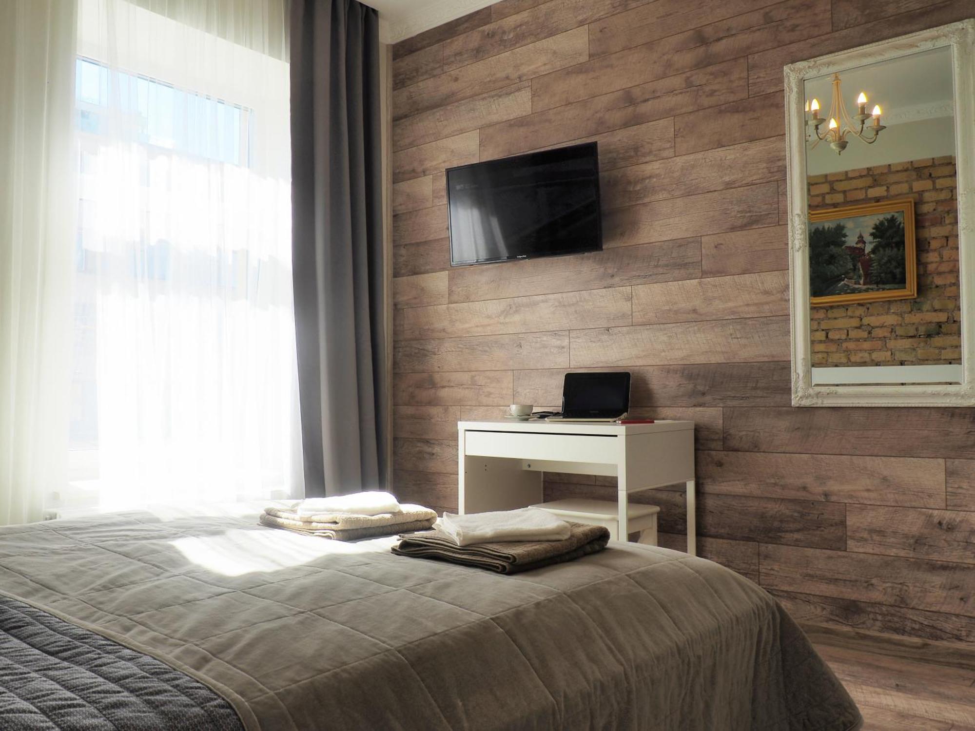 Aparthotel Emi